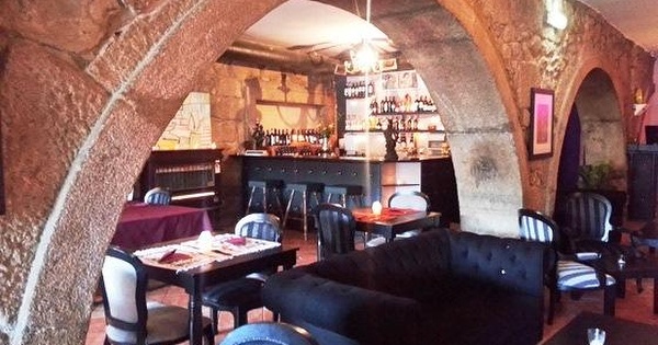 4 Caravelas Bar, Cais do Sodré, Lisboa - Mygon