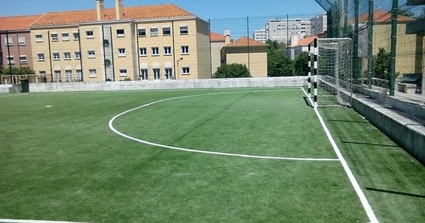 Futebol 5 Low Cost, Alvalade, Lisboa - Mygon